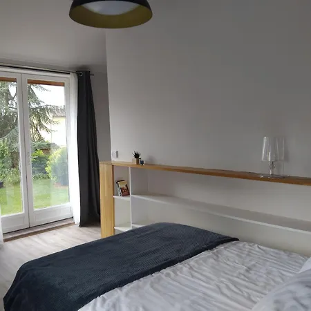 La Aux Hirondelles Entraigues (Puy-de-Dome)