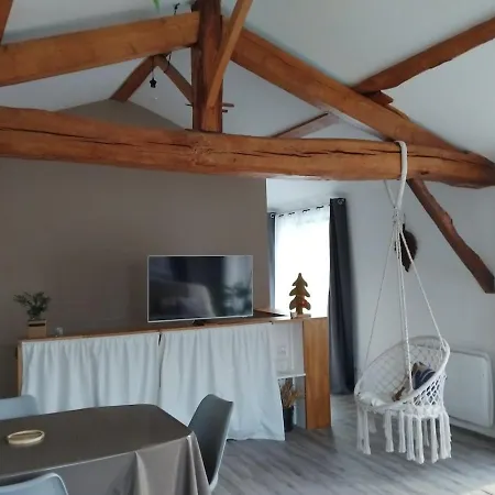 Holiday home La Aux Hirondelles *