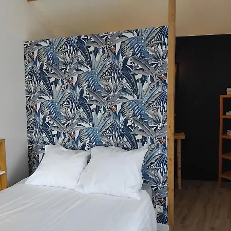 La Aux Hirondelles Entraigues (Puy-de-Dome)