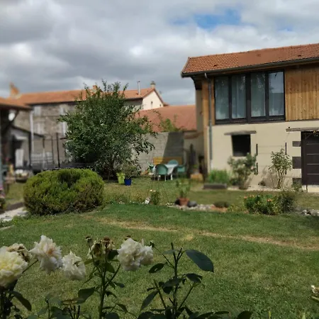 La Aux Hirondelles Holiday home