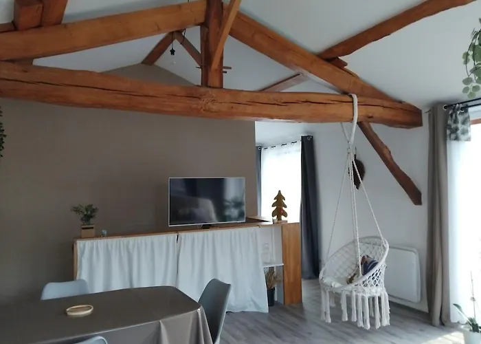 Holiday home La Aux Hirondelles *