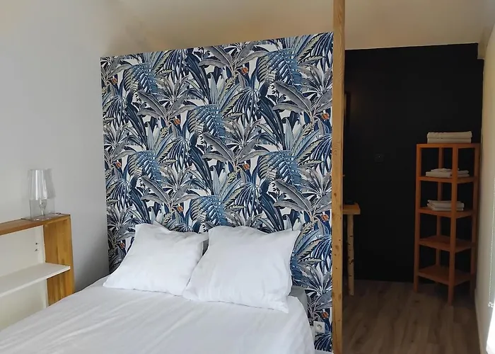 La Aux Hirondelles Entraigues (Puy-de-Dome)